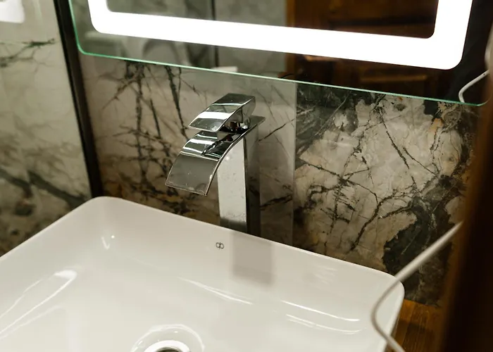 24 Konukevi Gjirokastër