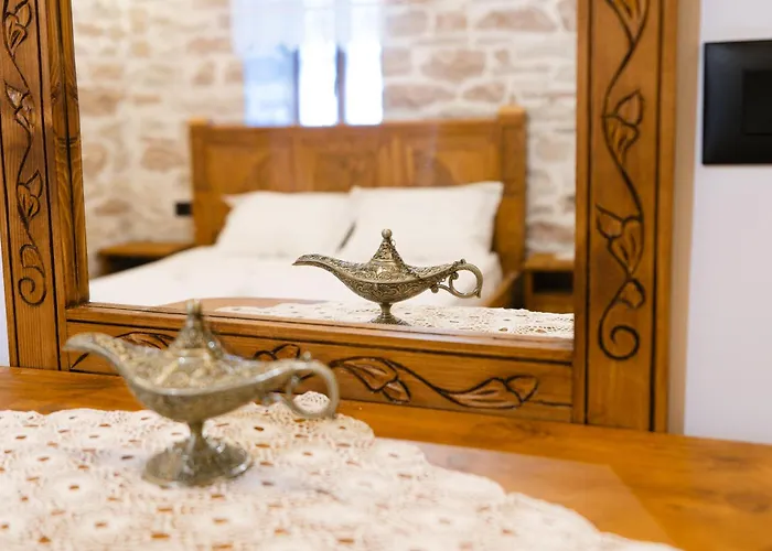 24 Gasthof Gjirokastër